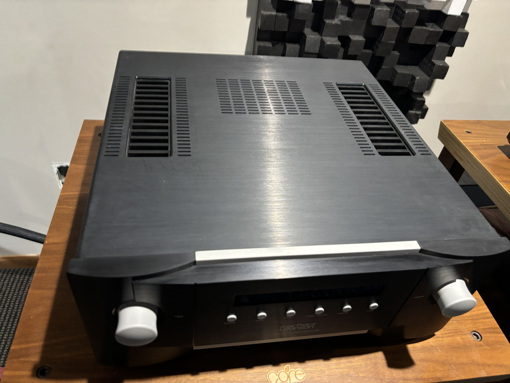 Mark Levinson No. 585 Integrated Amplifier 5