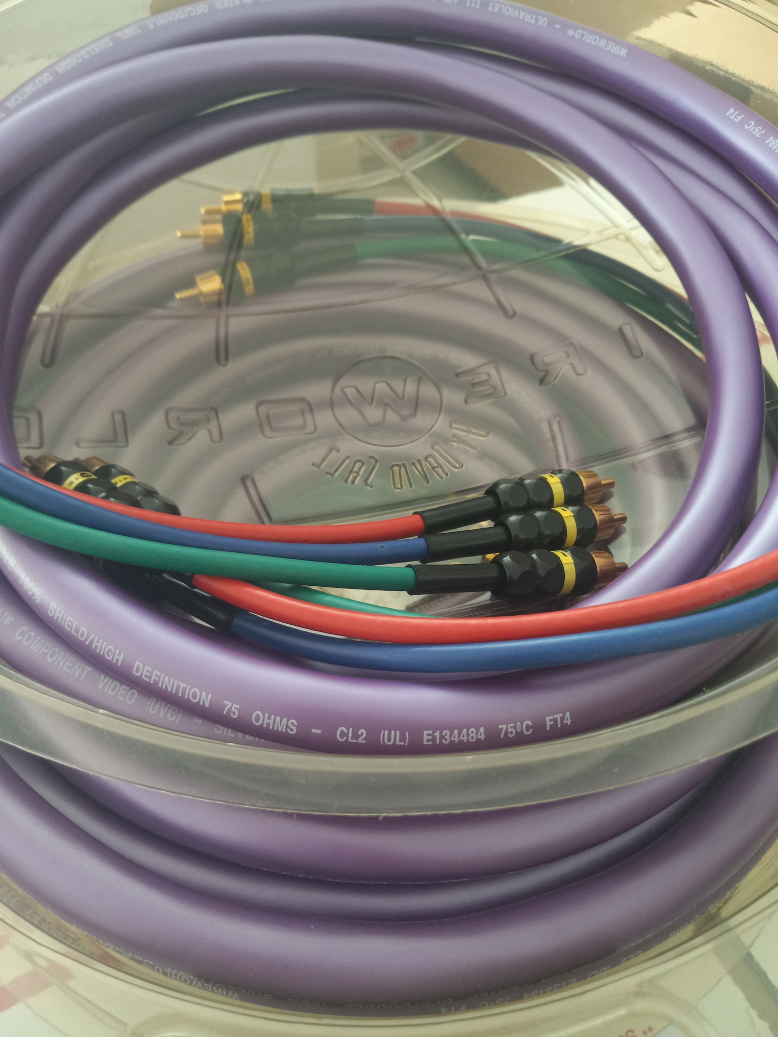 Wireworld ULTRAVIOLET III ultra component video cable, ... 2