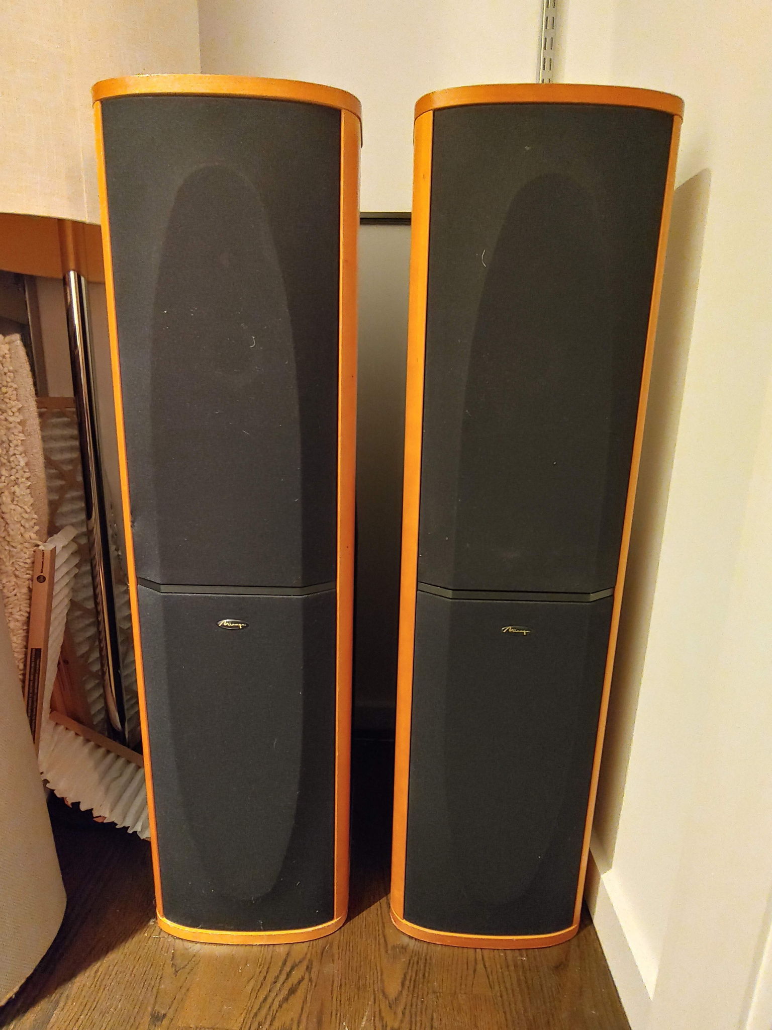 Mirage om 7 hot sale speakers