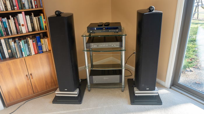 B&W (Bowers & Wilkins) 803, Krell amp+preamp, Cary CD-308