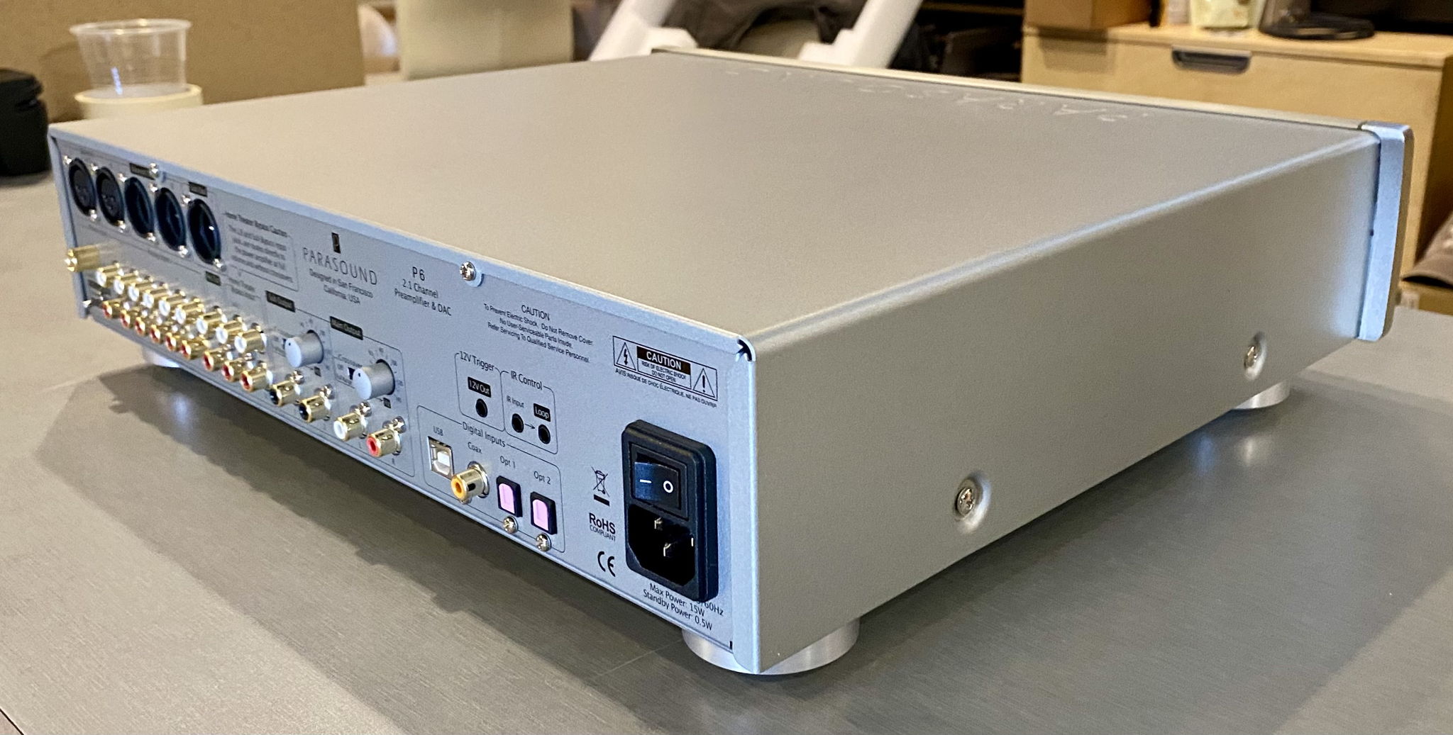 Parasound P6 Stereo Preamplifier | Silver 6