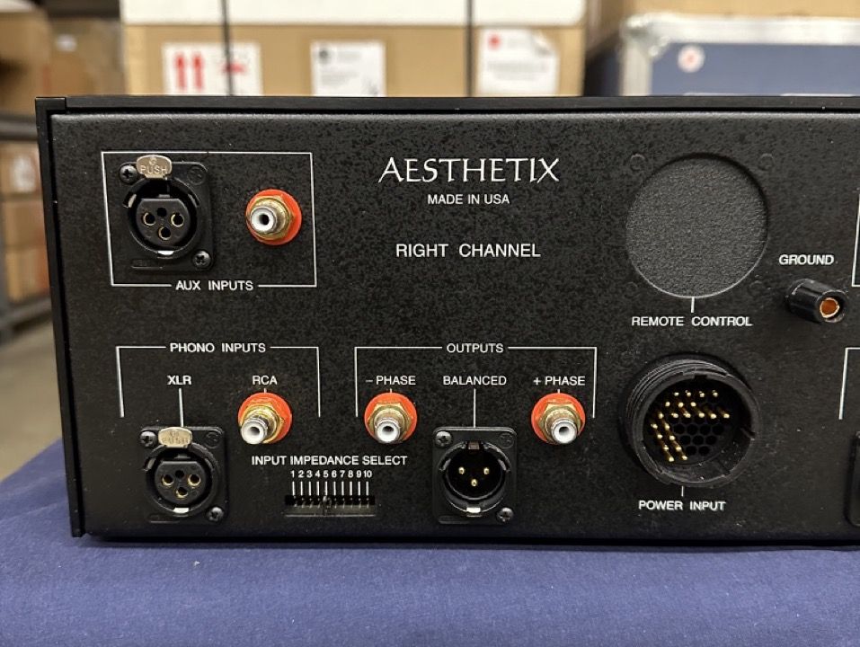 Aesthetix IO Eclipse Phono/Preamp w/ Dual Power Supplie... 5