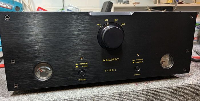 Allnic Audio H3000 superb phono preamplifier, one of th...