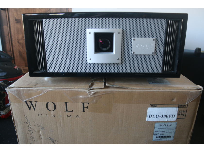 Wolf Cinema DLD-380FD Long-life Blu-Escent™ Laser Home Theater Projector