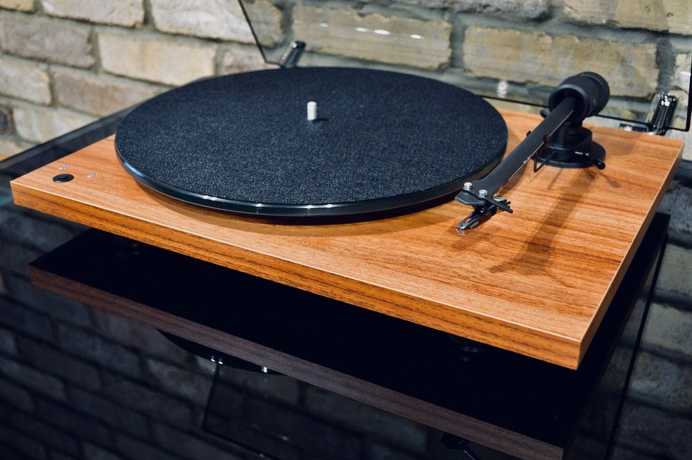 Pro-Ject T1 Phono SB in Walnut w/ Ortofon OM 5E Cartridge 2