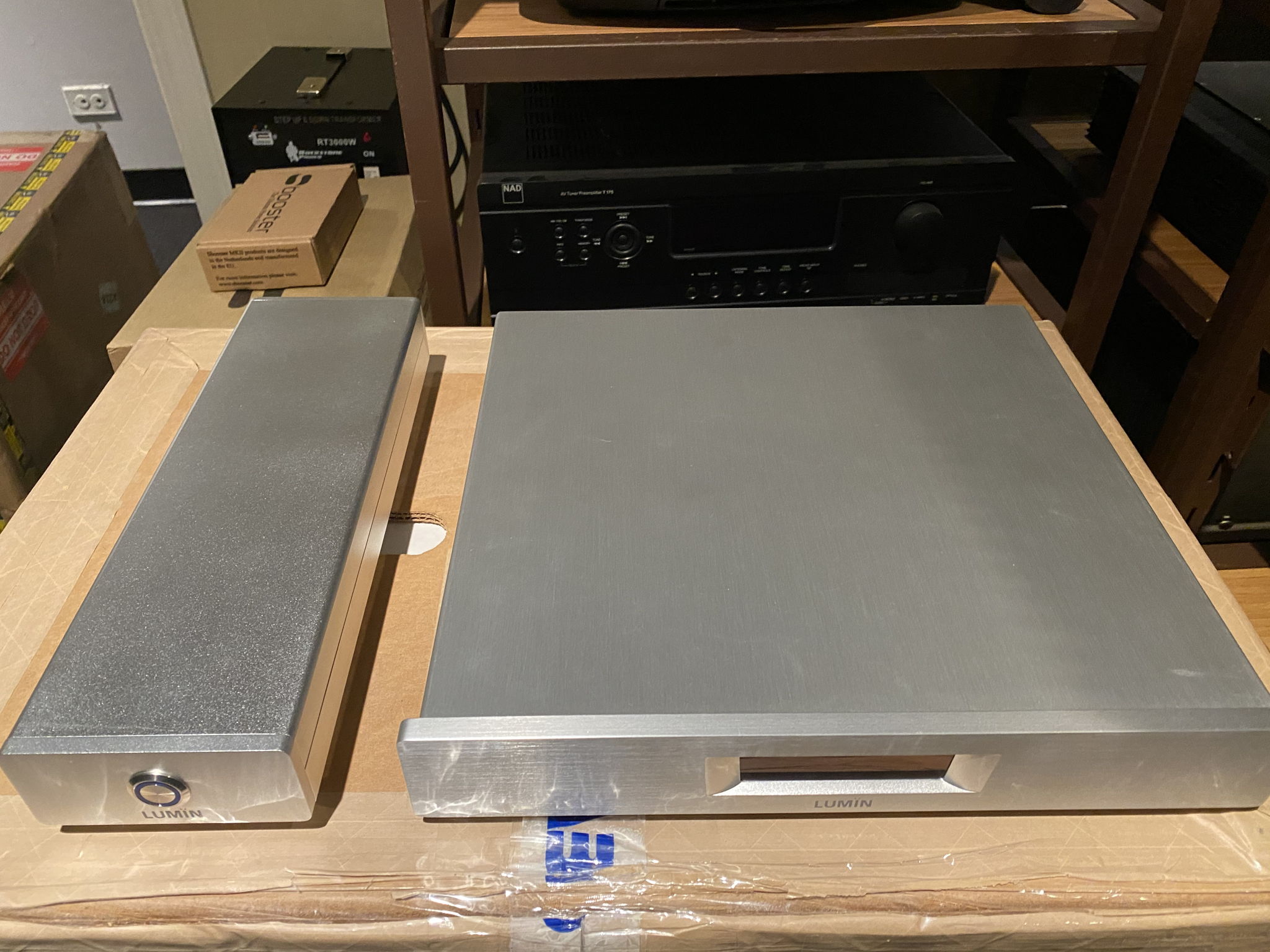 LUMIN T1 with separate power supply 4