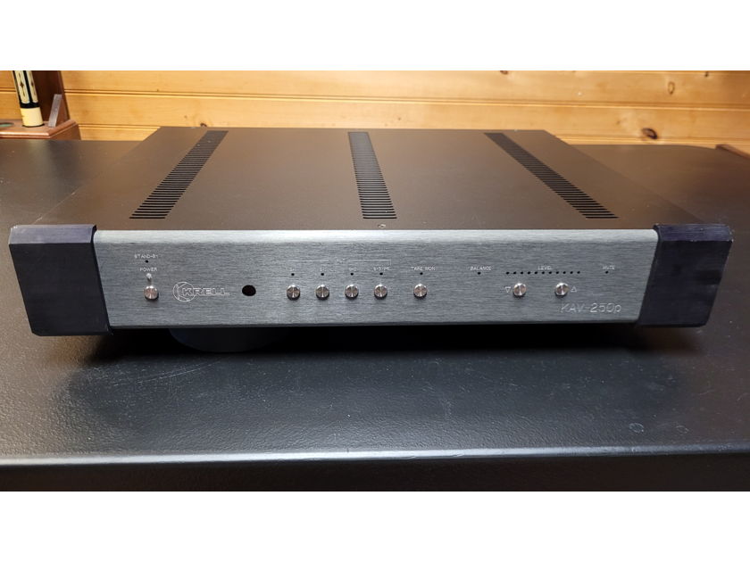 Krell Kav-250p Preamplifier with remote control, Nice Condition.