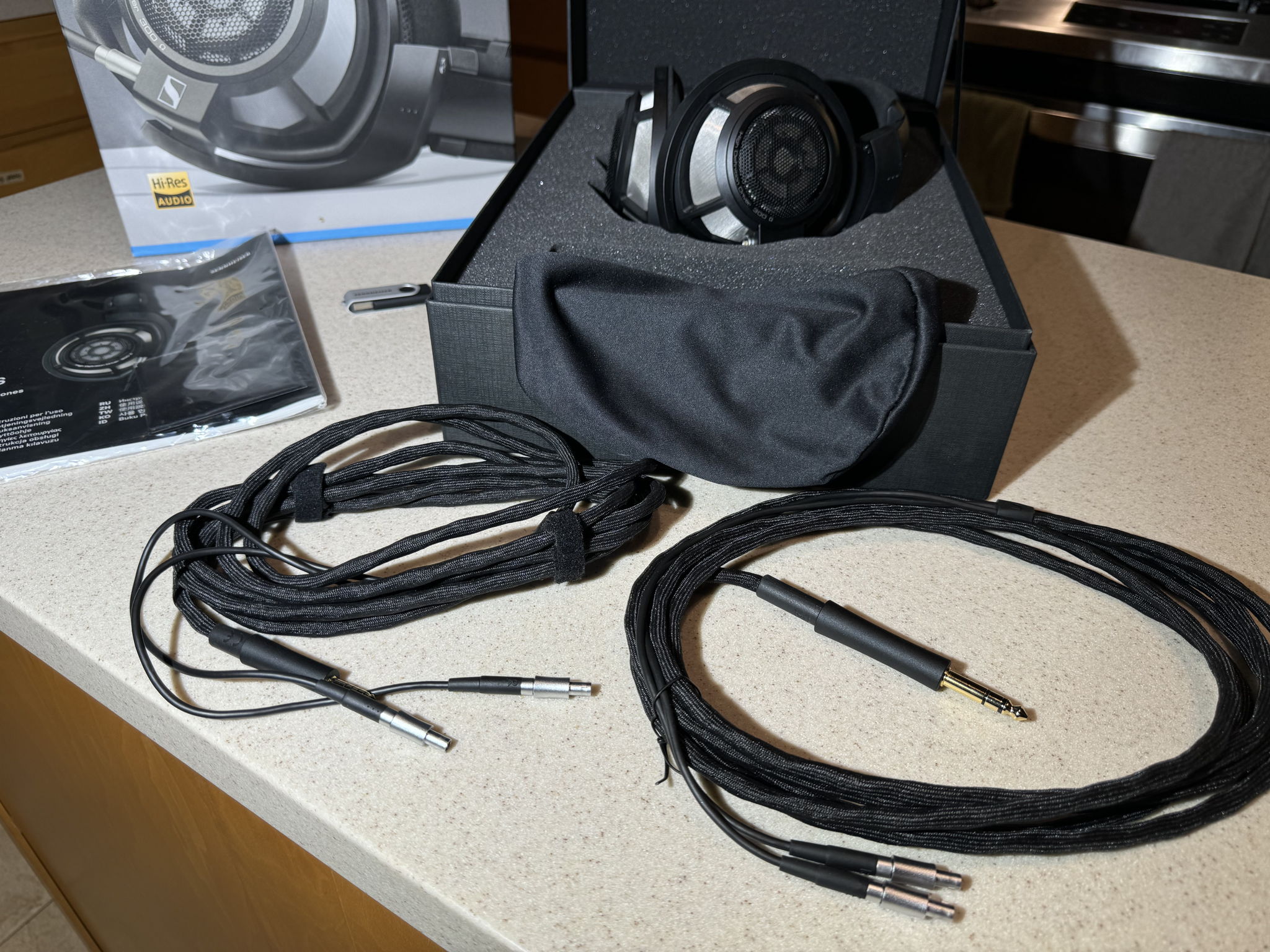 Sennheiser HD800S w/ balanced & unbalanced cables 2