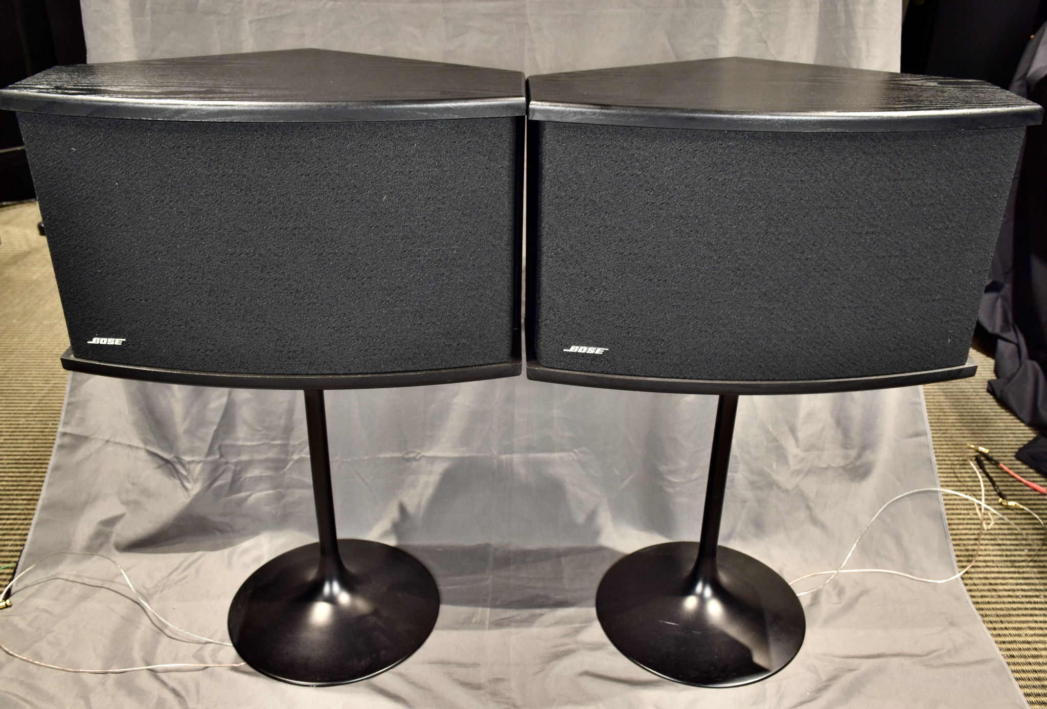 Bose 901 Series VI - Includes Stands and EQ Box - Local... 2