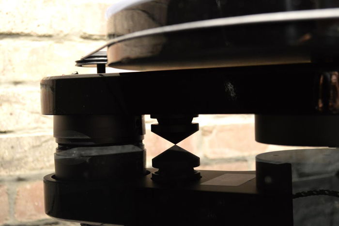 Pro-Ject Audio Systems RPM-3 Carbon Turntable - Piano B...