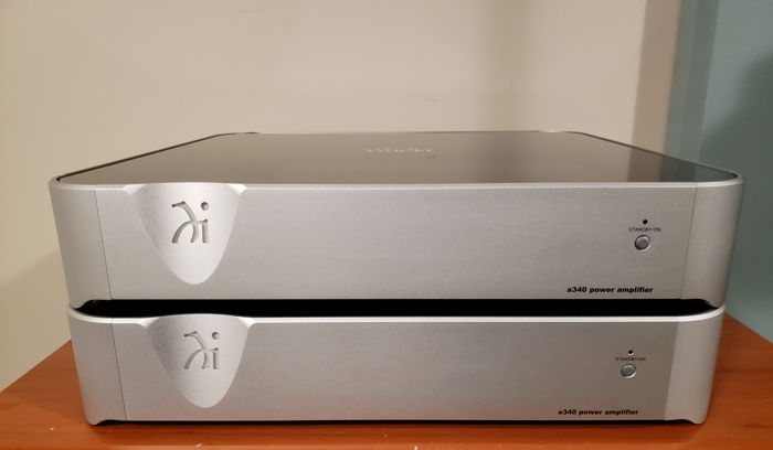 Wadia A340 Monoblock Power Amplifiers. Save over 70%