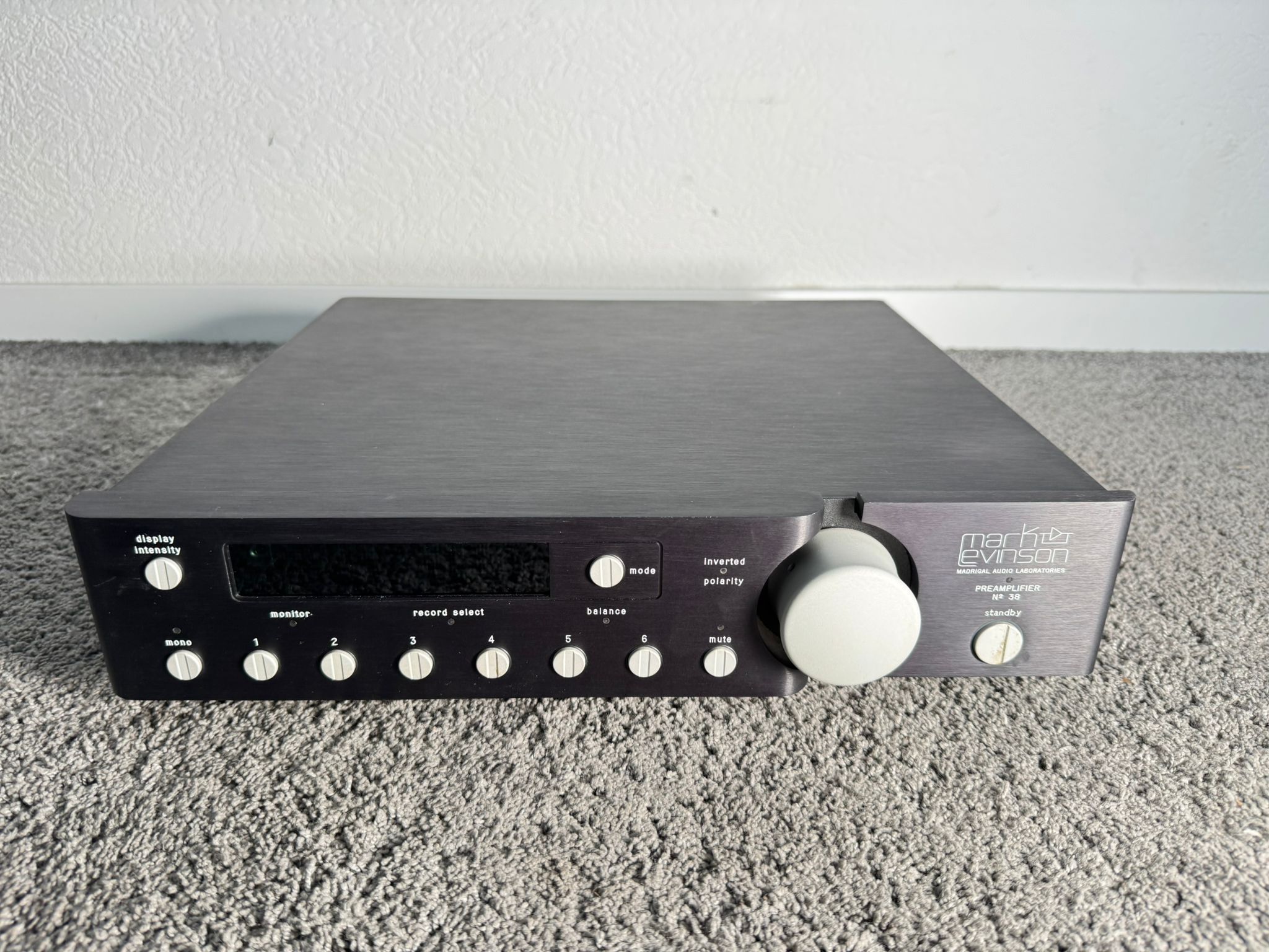 Mark Levinson No.38 pre amplifier