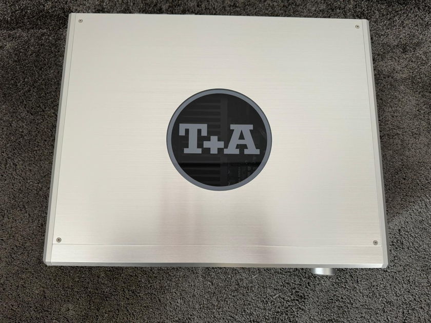 T+A Elektroakustik PA 2500 R Integrated Amplifier in silver from 2022