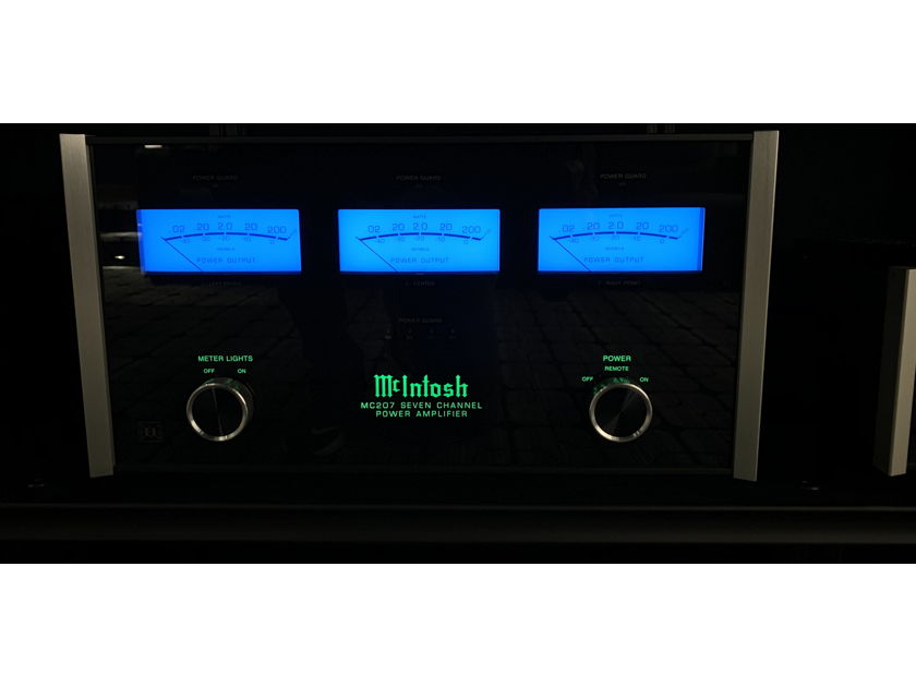 McIntosh MC-207 7-Channel Solid State Amplifier (only 50 hours)