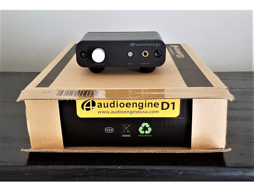 Audioengine D1 Headphone Amplifier / Preamplifier / DAC - reduced