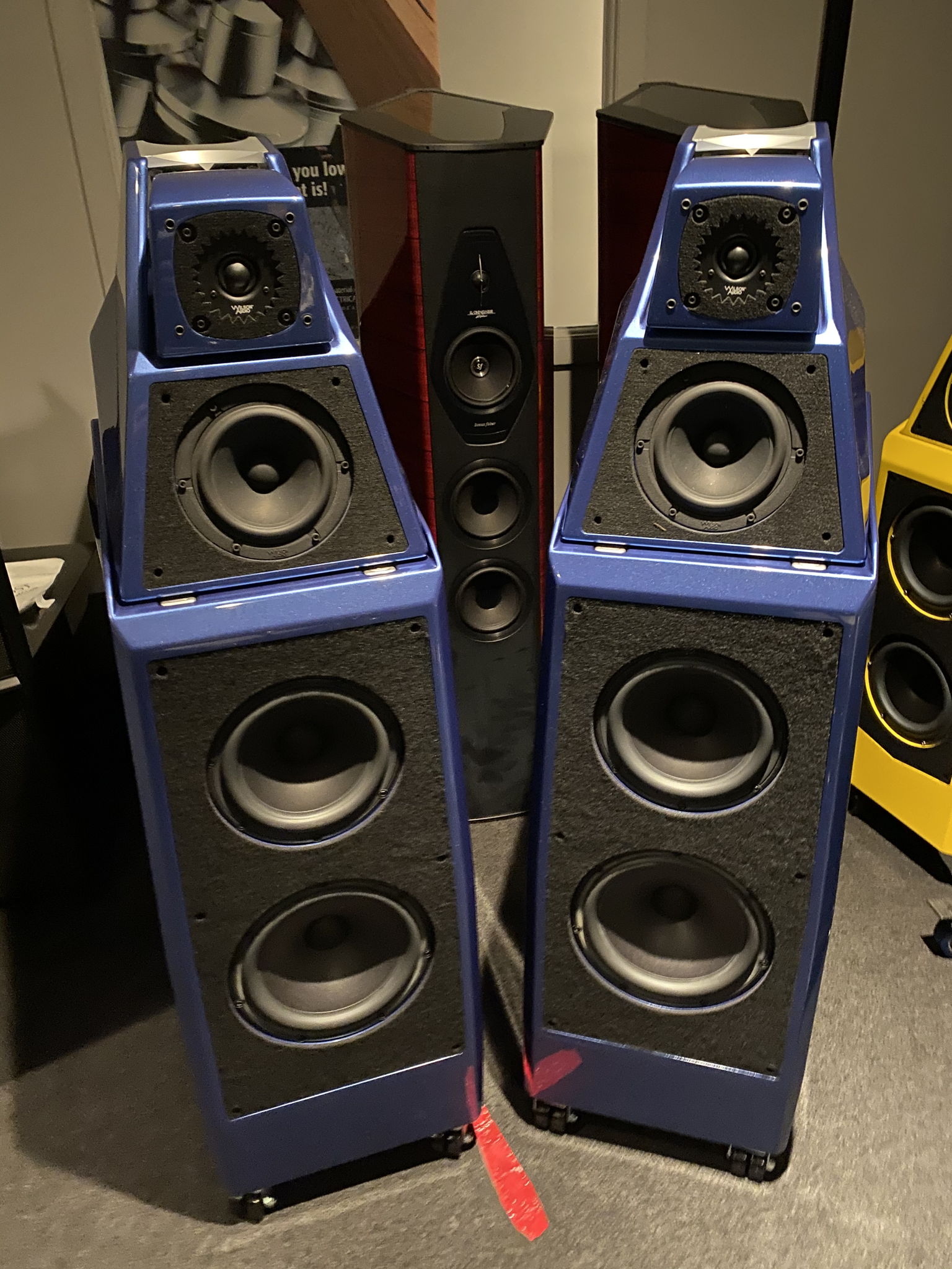 Wilson Audio Alexia 2  blue color 7