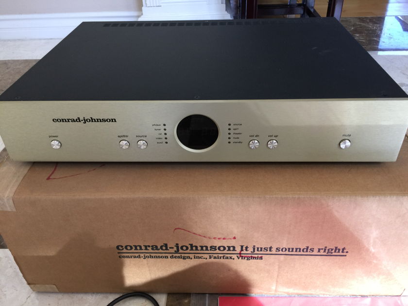 Conrad Johnson ET-3 tube preamp with Phono Stage