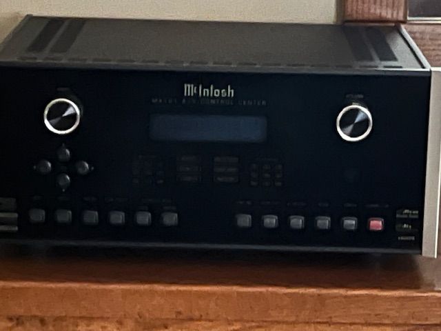 McIntosh MX 121