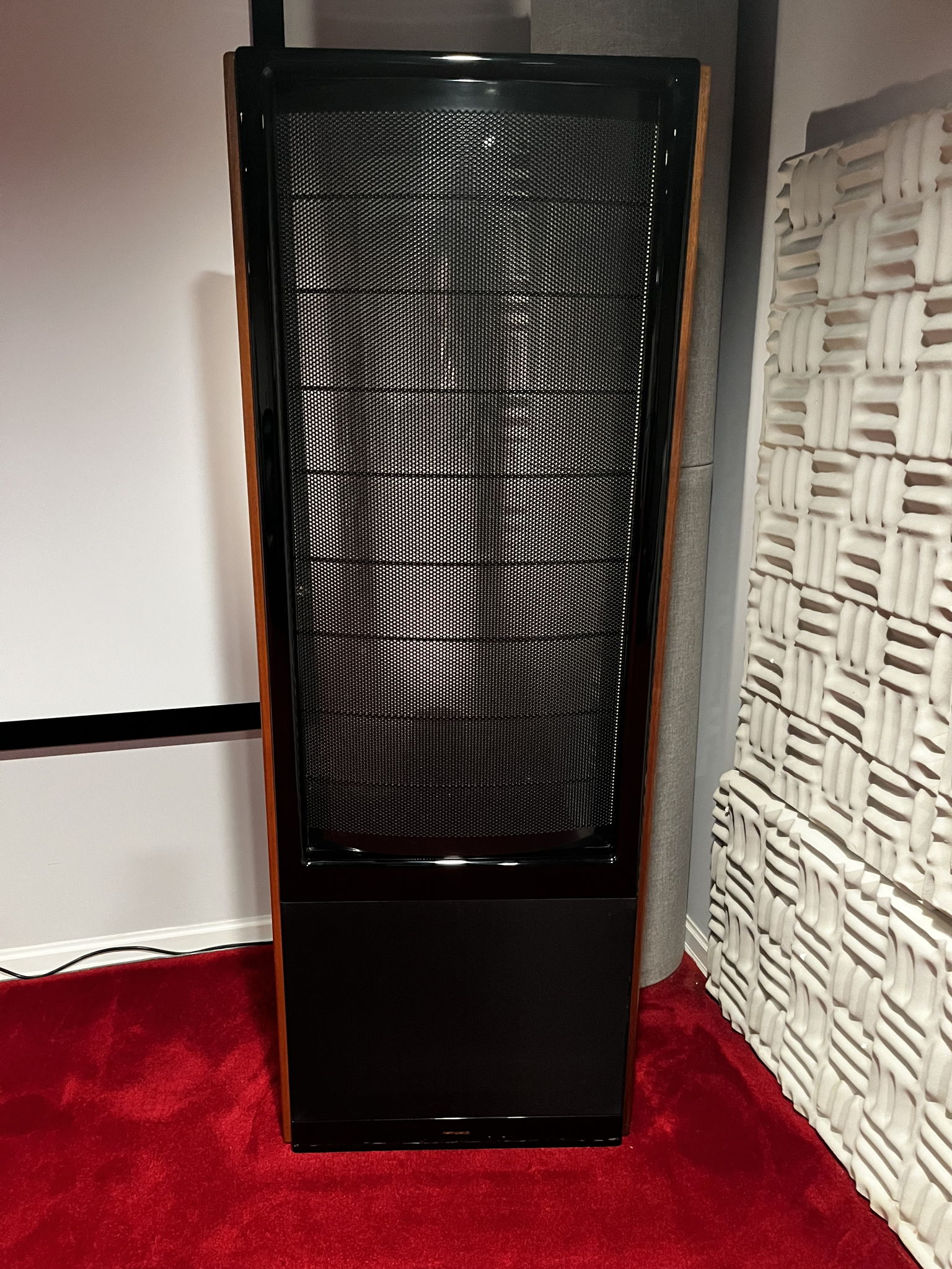 Martin Logan Monolith IIIXb 8