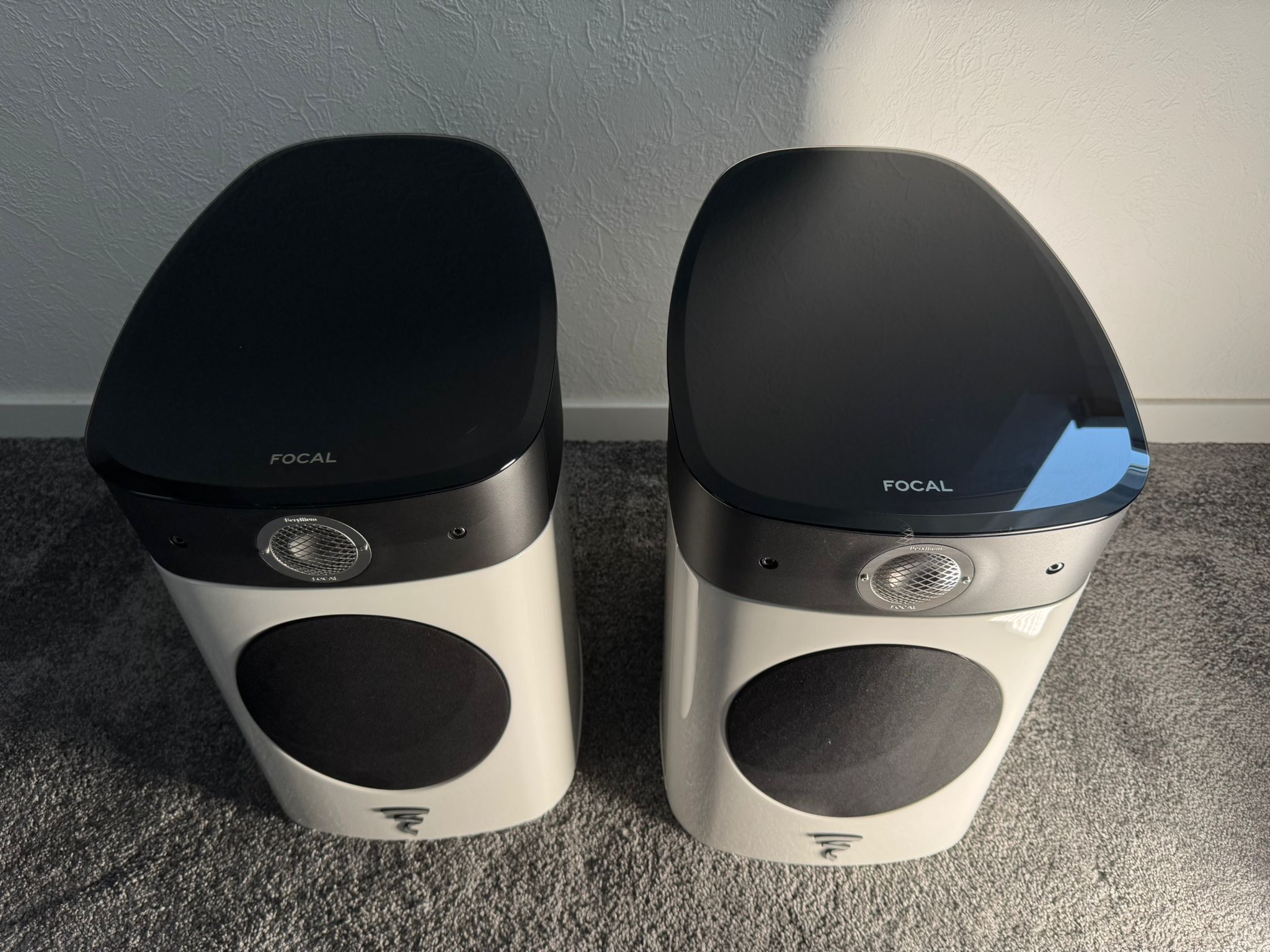 Focal Sopra 1 speakers in white from 2024 3