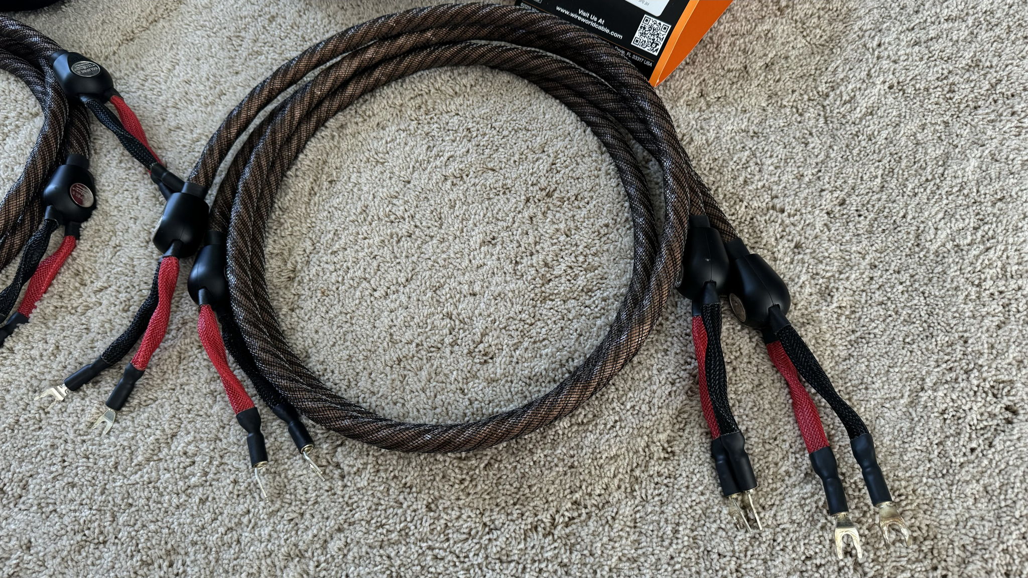 Wireworld  Eclipse 8 Speaker Cables 2.0m 4