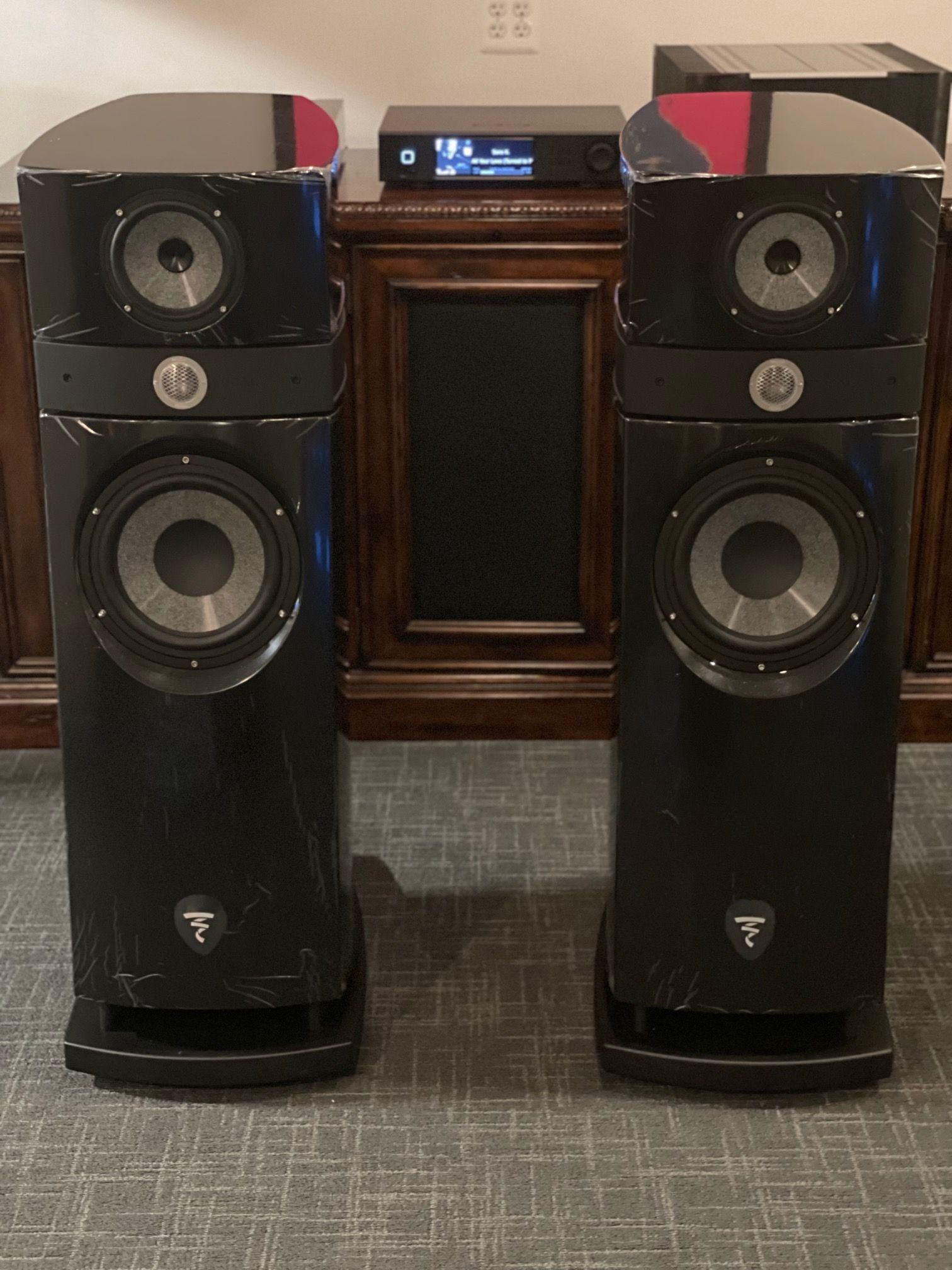 Focal Scala Utopia Evo -Gloss Black (Pair)  **Trade-in** 3