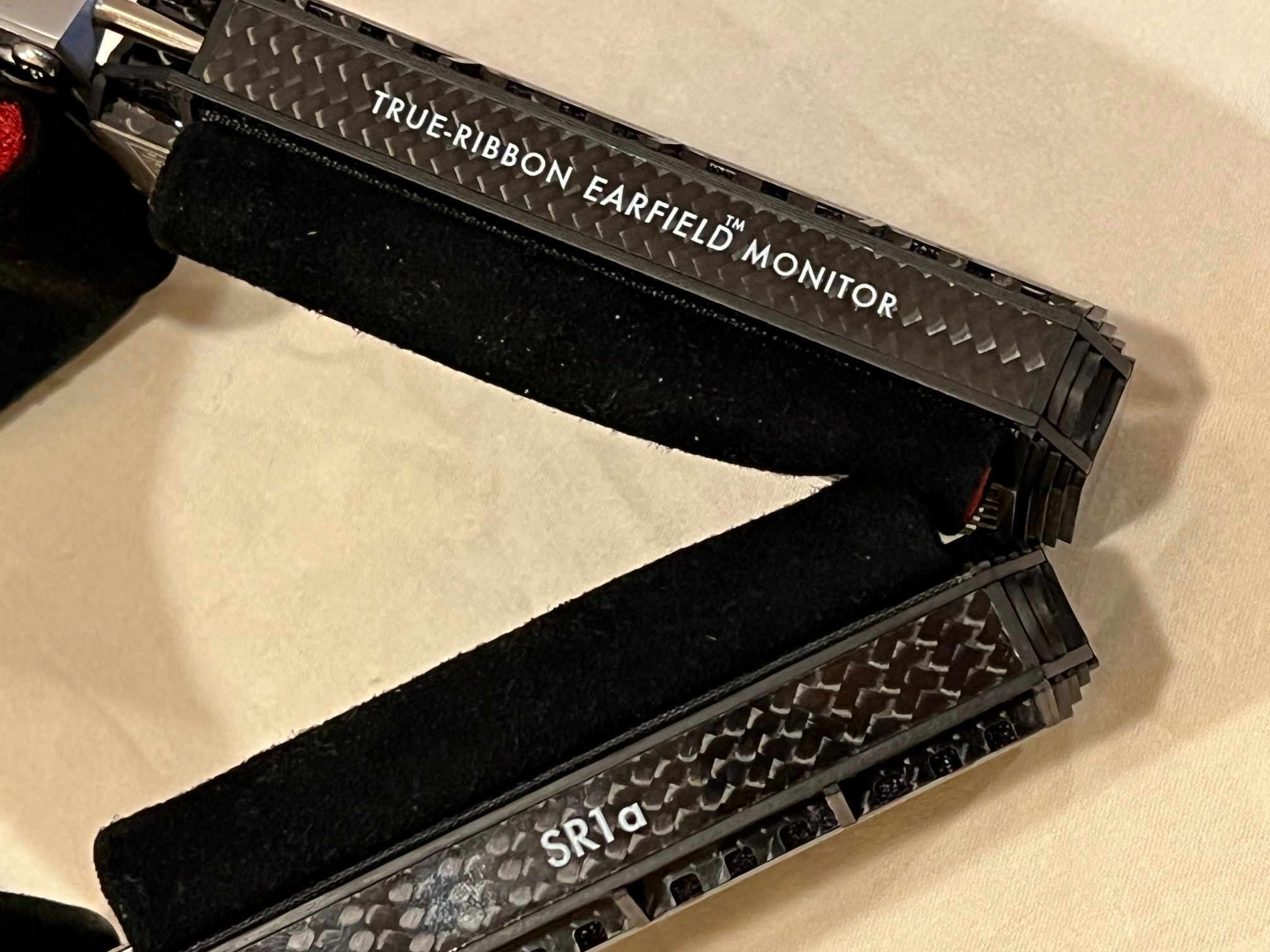 RAAL requisite SR1a ribbon headphones 7