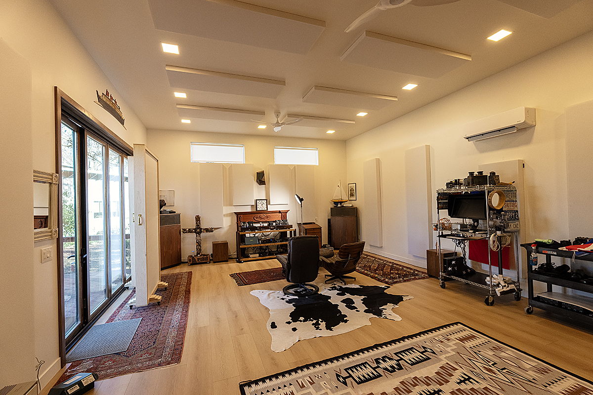 Room.1