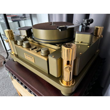 Thorens Reference Turntable with EMT Tonarm and Cartridge