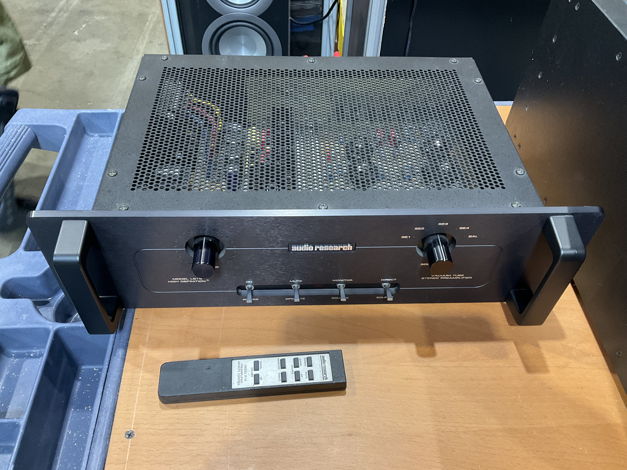 Audio Research LS-15 Line Stage Tube Preamp with Option...
