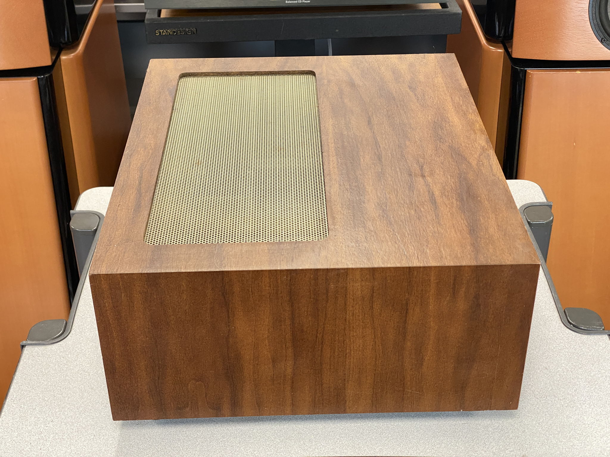 McIntosh MR 77 FM Vintage Stereo Tuner w/ walnut wood c... 4