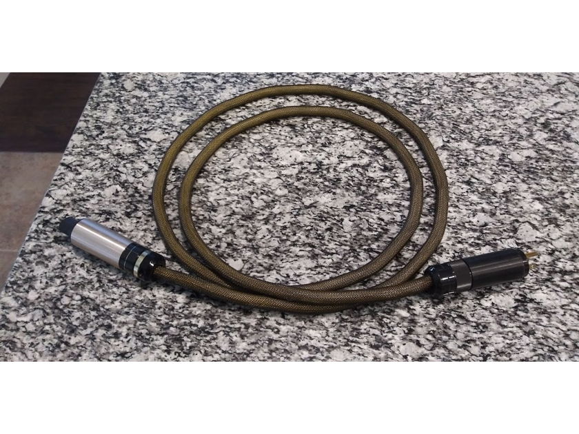 Bybee Technologies Golden Goddess Super Effects Ac Conditioner Power Cable