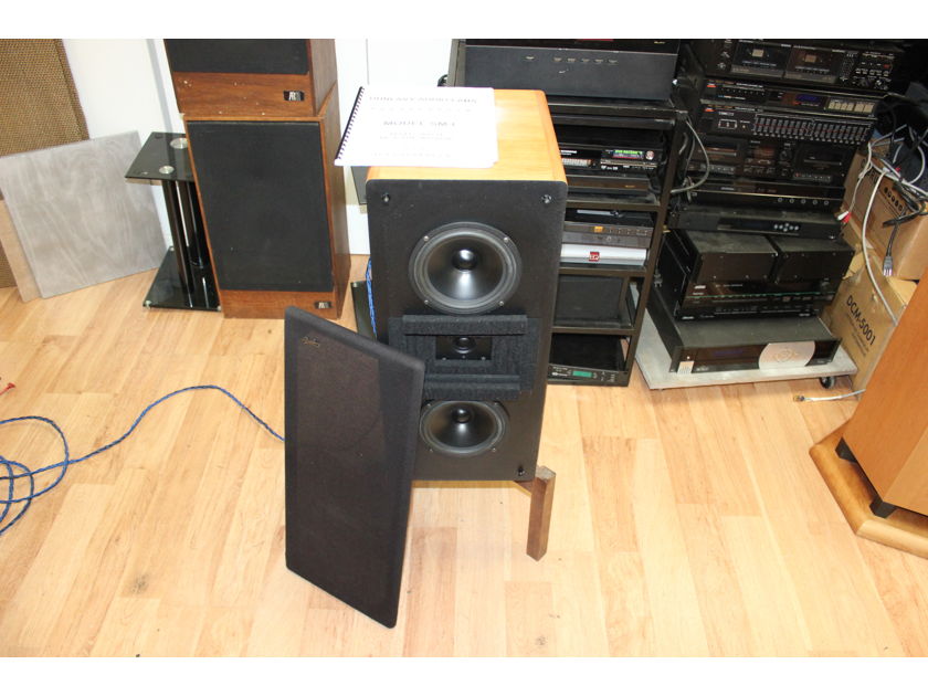 1 Piece: Dunlavy SM-1 Professional Desk-Top Monitor - Perefct as a Center Speaker