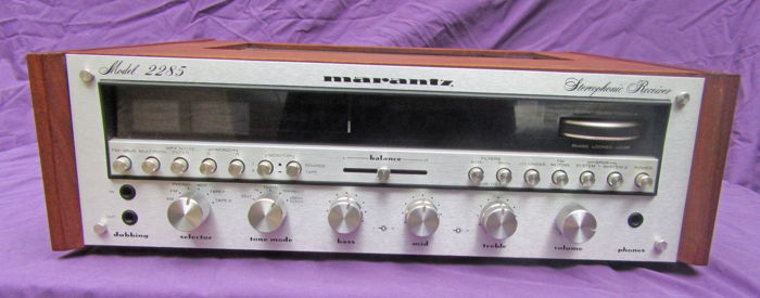 Marantz 2285 Stereo Receiver With Wood Casing Beautiful...