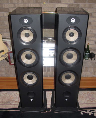 Focal Aria 948 in Black Piano Lacquer Awesome Speakers ...