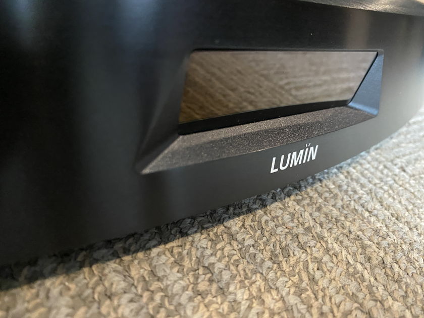LUMIN T2, All-in-one Network Streamer/DAC (Black)