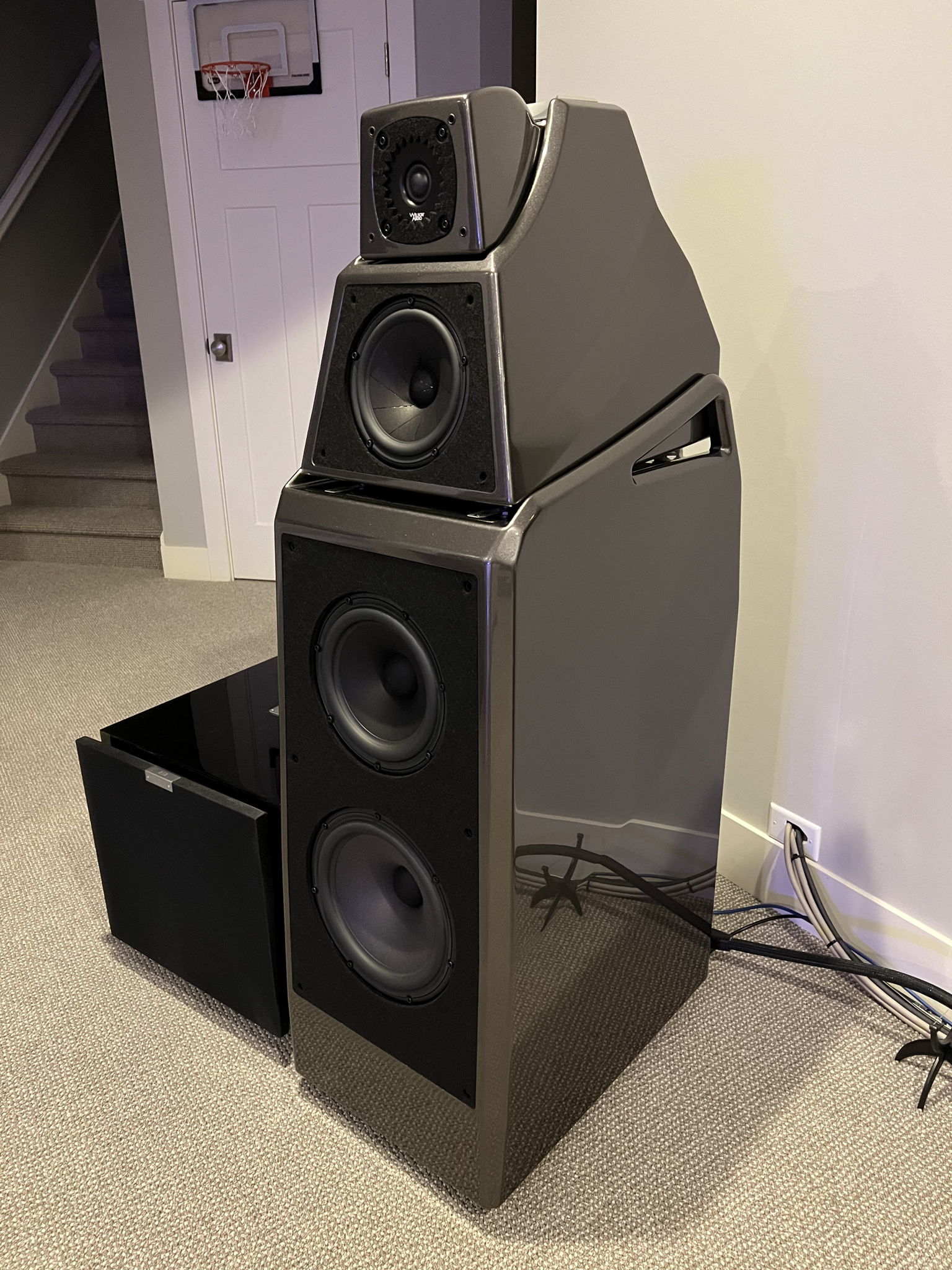 Alexia V and Rel S812 subs