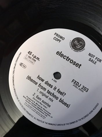 Electroset ‎– How Does It Feel? (Techno Blues Electrose...