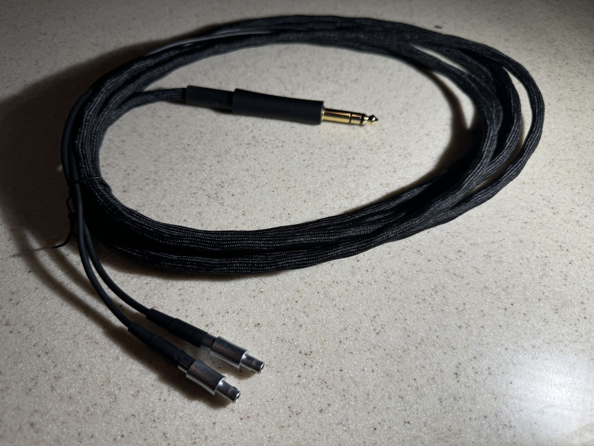 Sennheiser HD800S w/ balanced & unbalanced cables 9