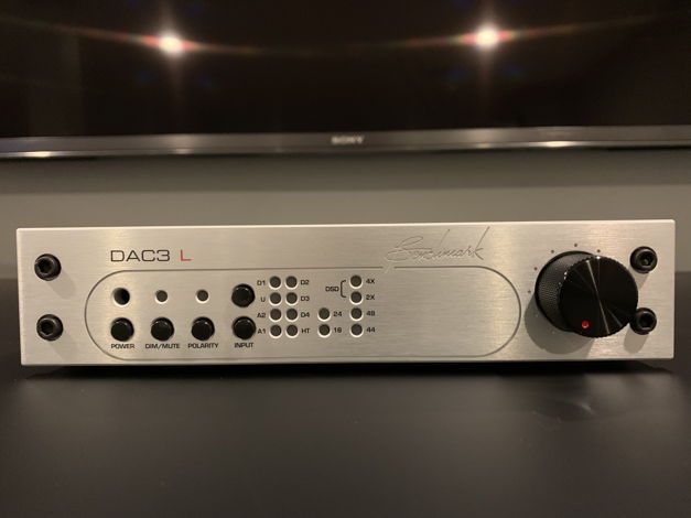 Benchmark DAC3 L, Silver, Mint, 3-months-old, Free Ship...