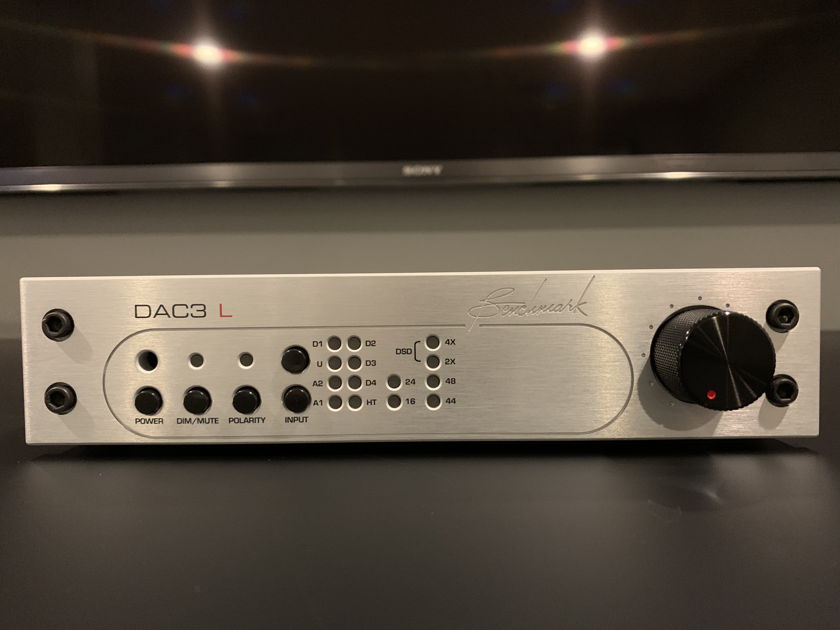 Benchmark DAC3 L, Silver, Mint, 3-months-old, Free Shipping
