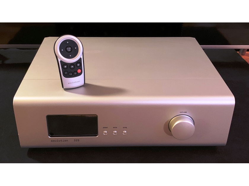 Soulution 325 with Phono - NO FEE for PayPal & Free Ship in US