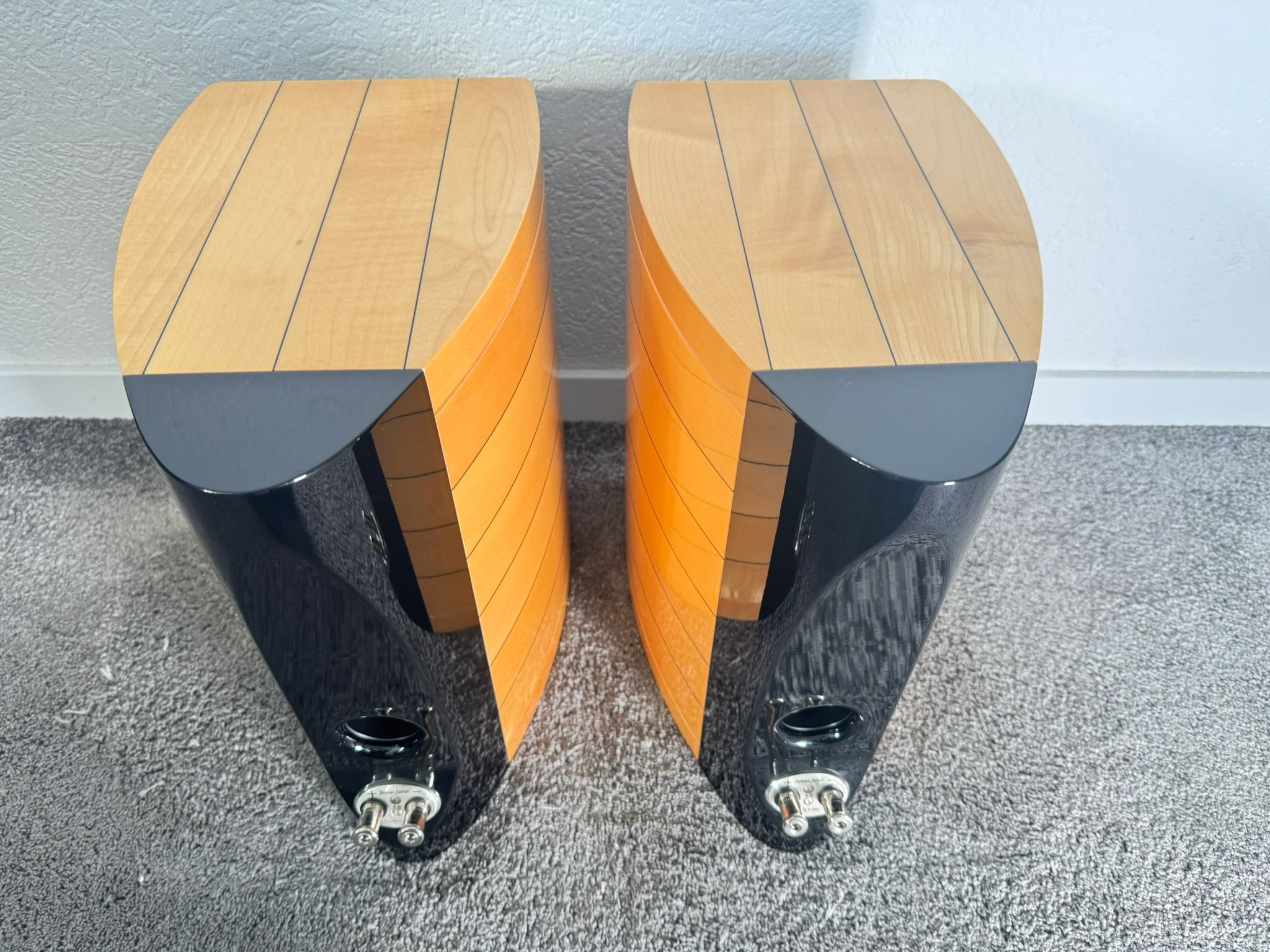Sonus Faber Guarneri Palladio speakers with stands limited 5
