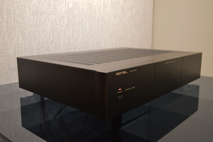 Rotel RB-970BX, 2-Channel Power Amplifier