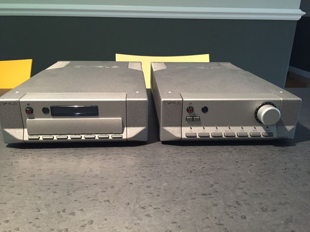 Cyrus 6vs2 and CD8X integrated and CD player