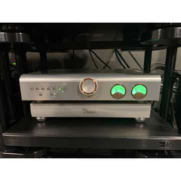 LUXMAN C-1010 Control Center Preamp (Circa For Sale | Audiogon