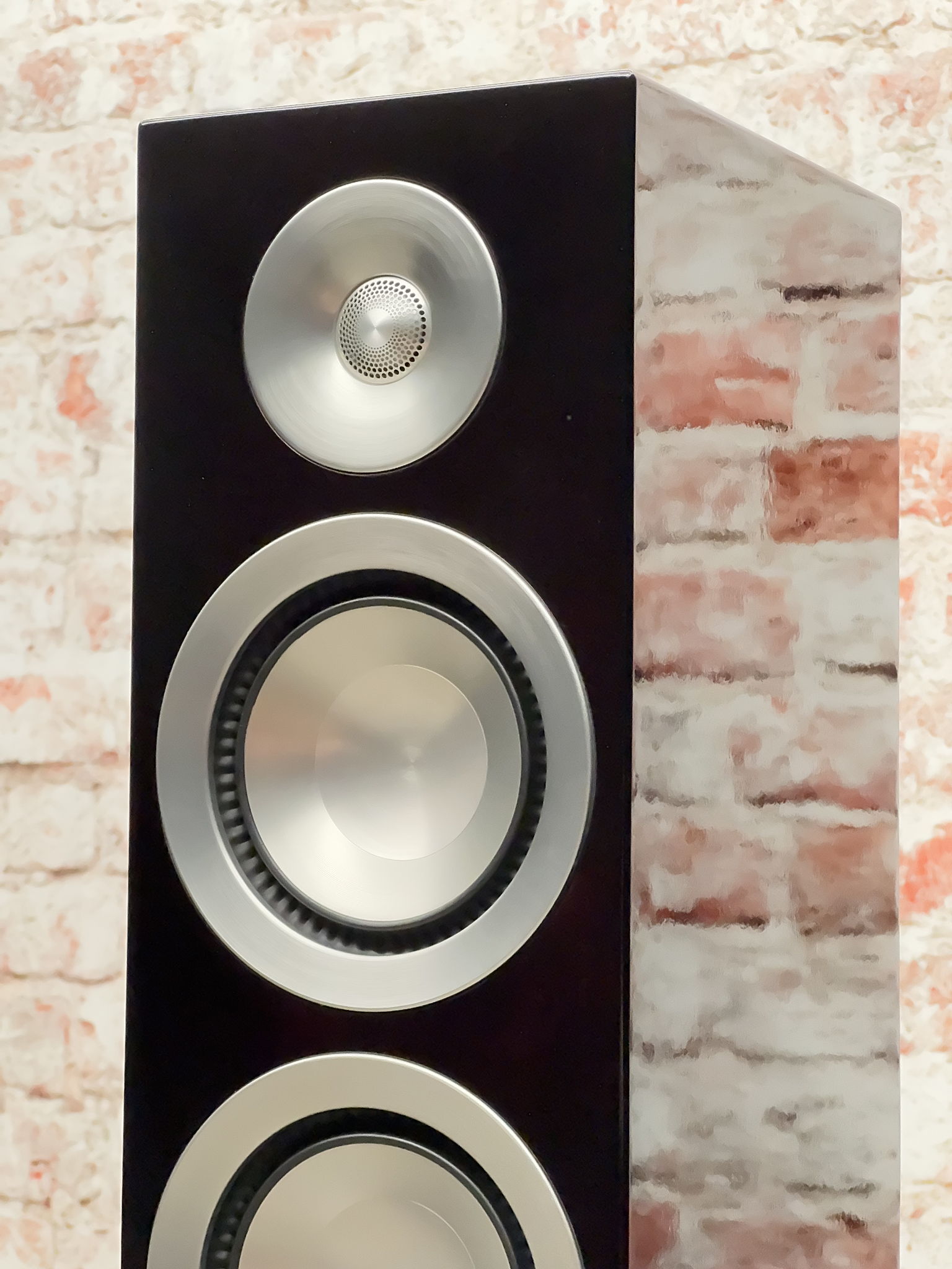 Paradigm Prestige 75F in Gloss Black 9