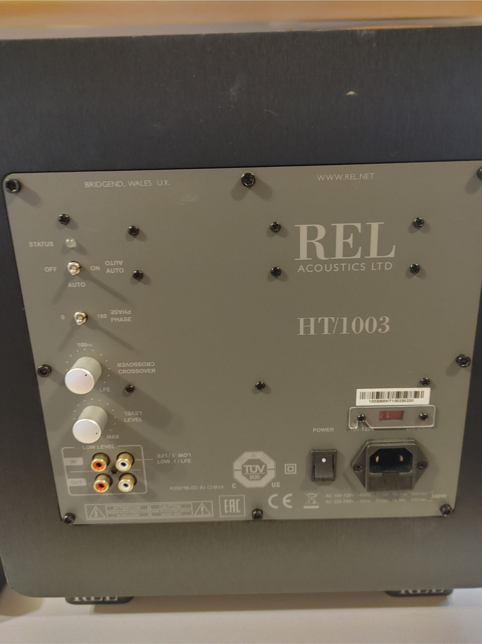 REL Acoustics HT/1003 4