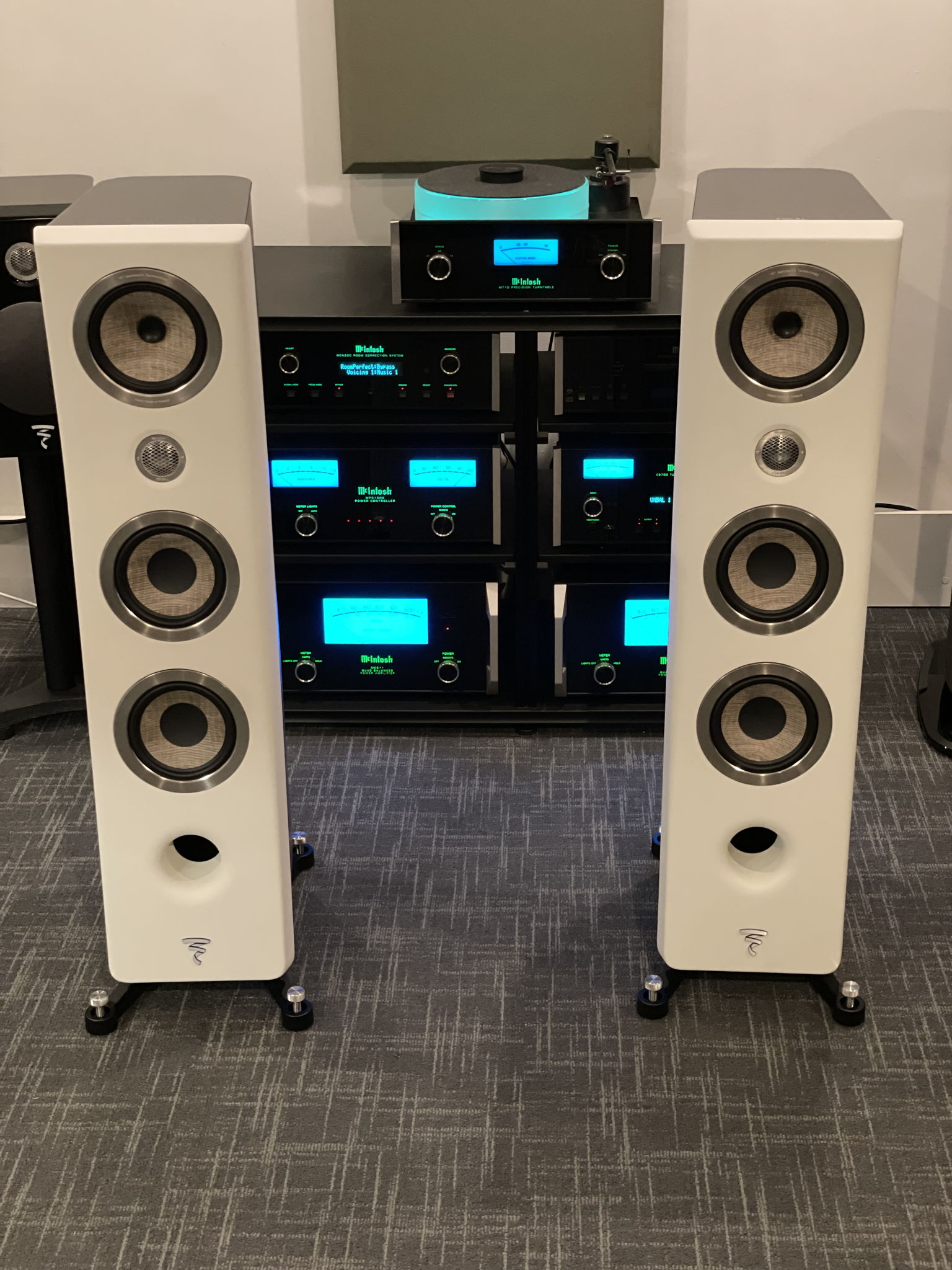 Focal Kanta N°2 -Walnut-Ivory (Pair) **Trade in** 7