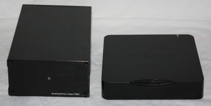 Auralic Aries Mini (128GB SSD) with Swagman Linear Powe...